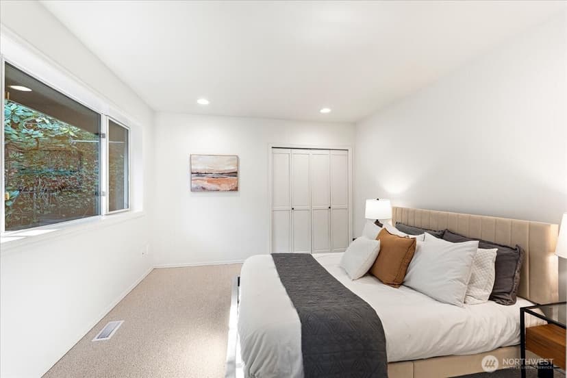 Property photo for 9095 SE 79th Street, Mercer Island photo 31