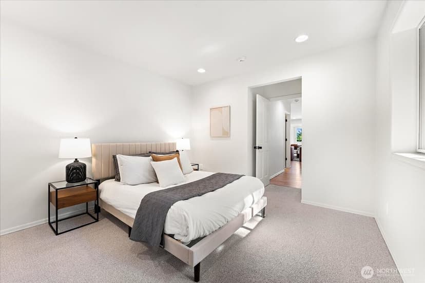 Property photo for 9095 SE 79th Street, Mercer Island photo 28