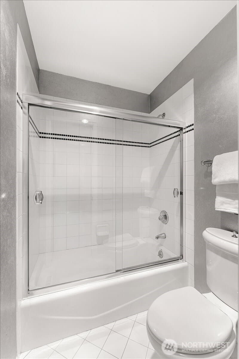 Property photo for 9095 SE 79th Street, Mercer Island photo 30