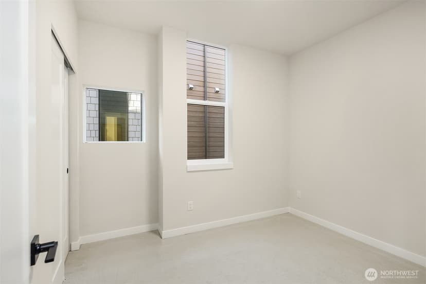 Property photo for 3842 Linden Avenue N, Seattle photo 15