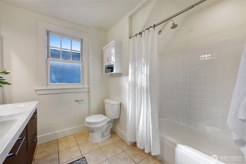 Property photo for 2311 E Columbia Street, Seattle photo 24