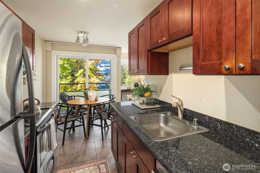 Property photo for 705 E Republican Street #401, Seattle photo 5