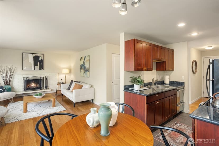 Property photo for 705 E Republican Street #401, Seattle photo 10