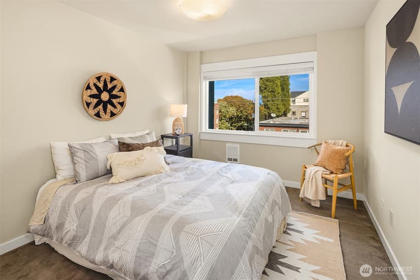 Property photo for 705 E Republican Street #401, Seattle photo 14