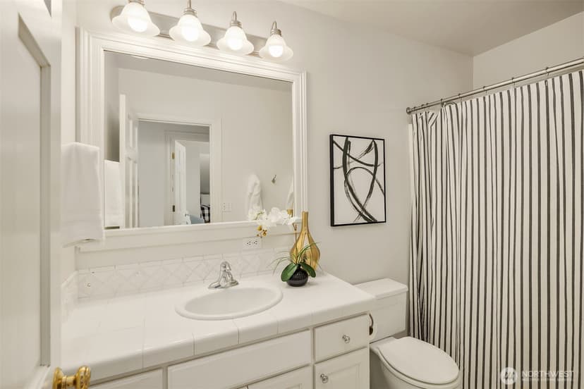 Property photo for 2459 215th Avenue SE, Sammamish photo 28