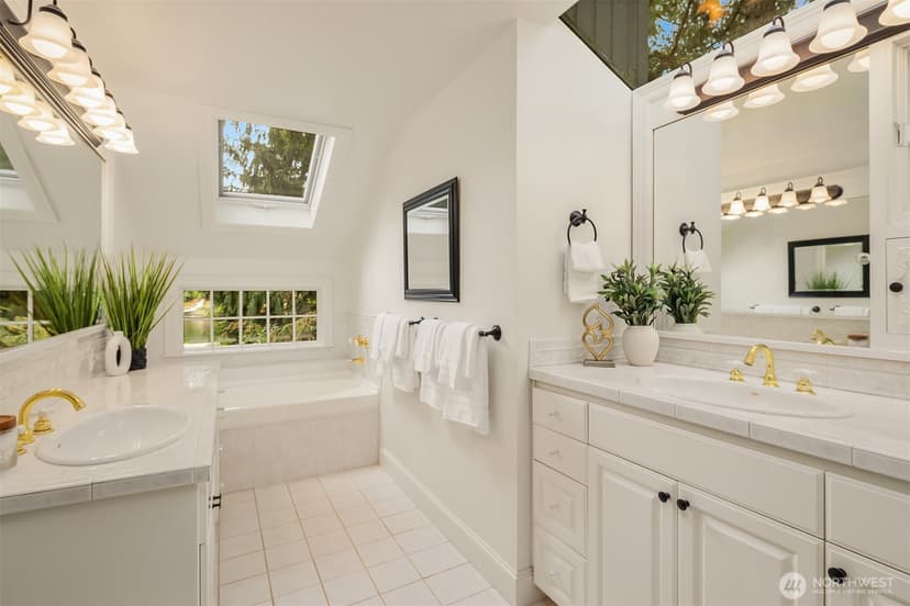 Property photo for 2459 215th Avenue SE, Sammamish photo 23