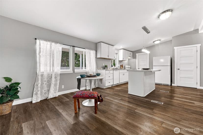 Property photo for 27236 116th Place SE, Kent photo 15