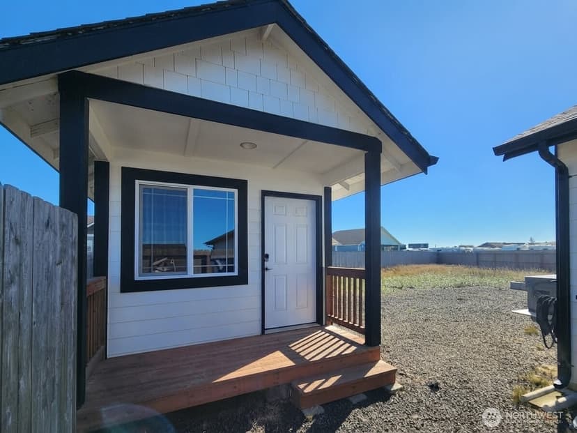 Property photo for 995 Alida Court SE, Ocean Shores photo 25
