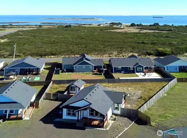 Property photo for 995 Alida Court SE, Ocean Shores photo 4