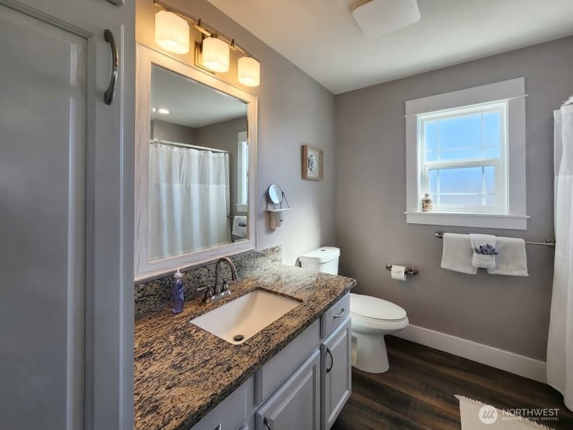 Property photo for 995 Alida Court SE, Ocean Shores photo 17