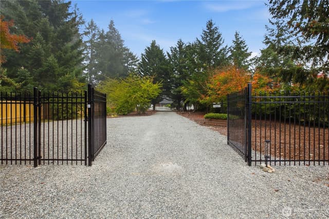 Property photo for 12217 98th Avenue E, Puyallup photo 3