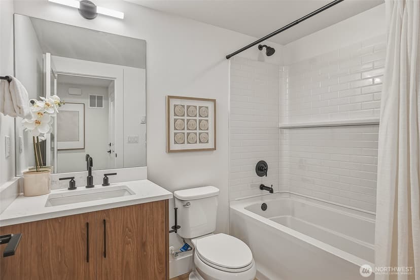 Property photo for 1218 NE 103rd Street, Seattle photo 35
