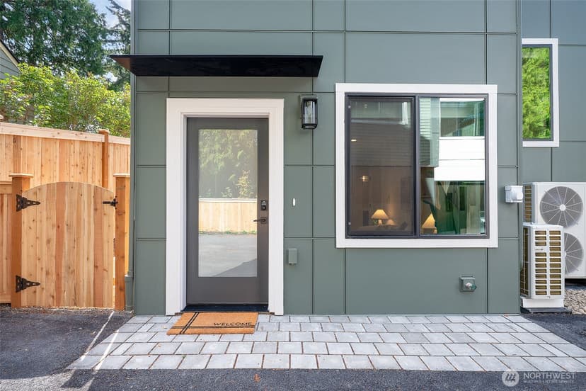 Property photo for 1218 NE 103rd Street, Seattle photo 29