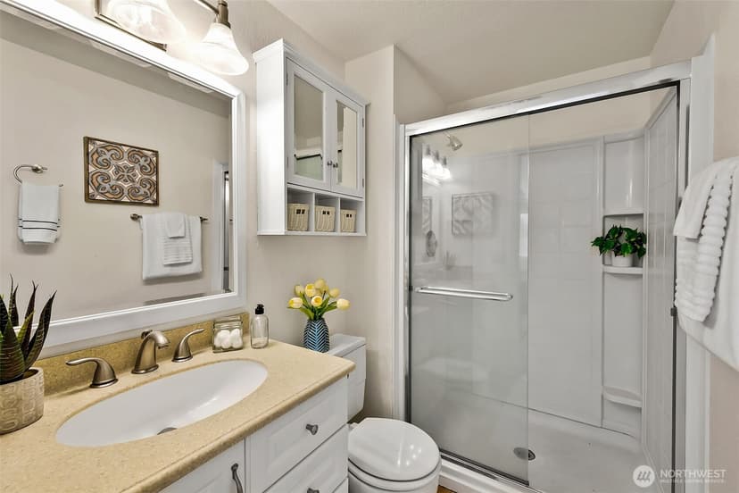 Property photo for 1965 12th Avenue W #401, Seattle photo 15
