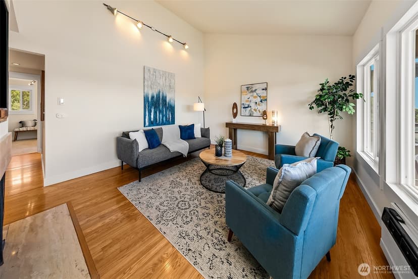 Property photo for 1965 12th Avenue W #401, Seattle photo 6