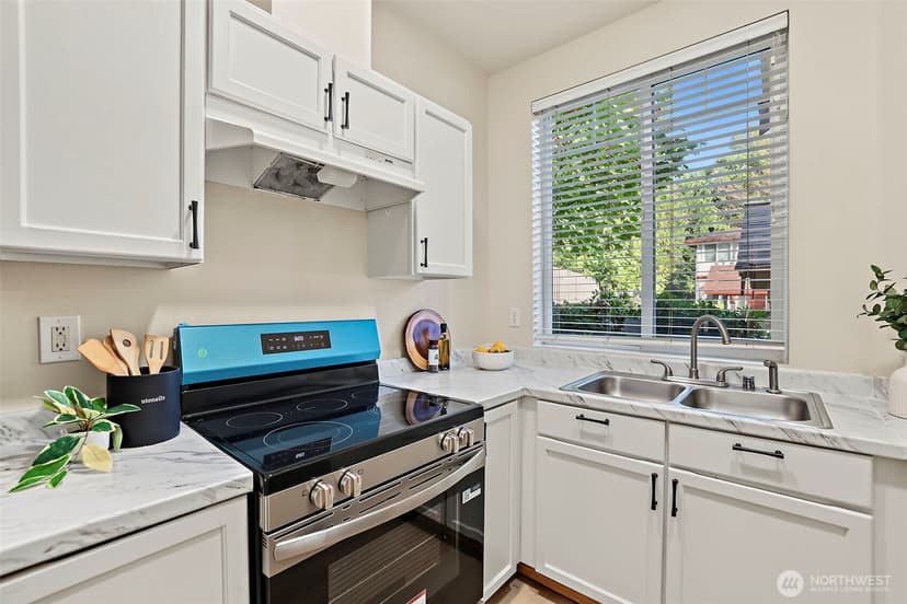 Property photo for 14818 29th Avenue W #C104, Lynnwood photo 12