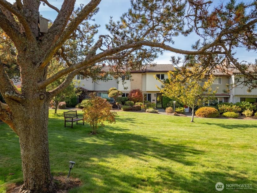 Property photo for 1525 NW 195th Street #22, Shoreline photo 27