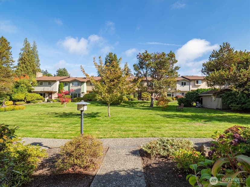 Property photo for 1525 NW 195th Street #22, Shoreline photo 26