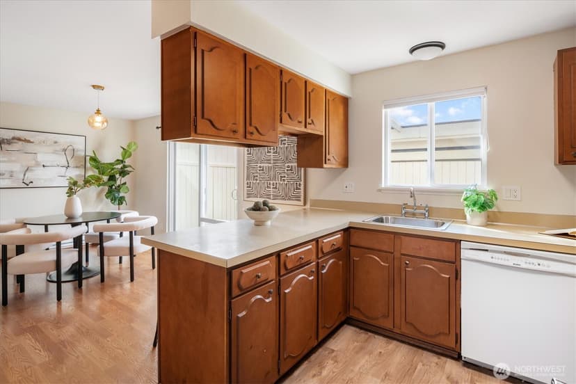 Property photo for 1525 NW 195th Street #22, Shoreline photo 11
