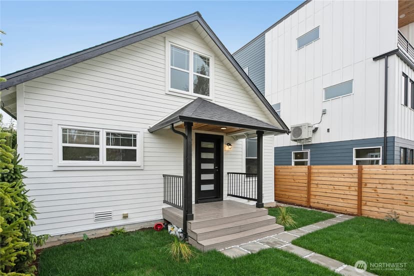 Property photo for 9244 Dayton Avenue N, Seattle photo 30