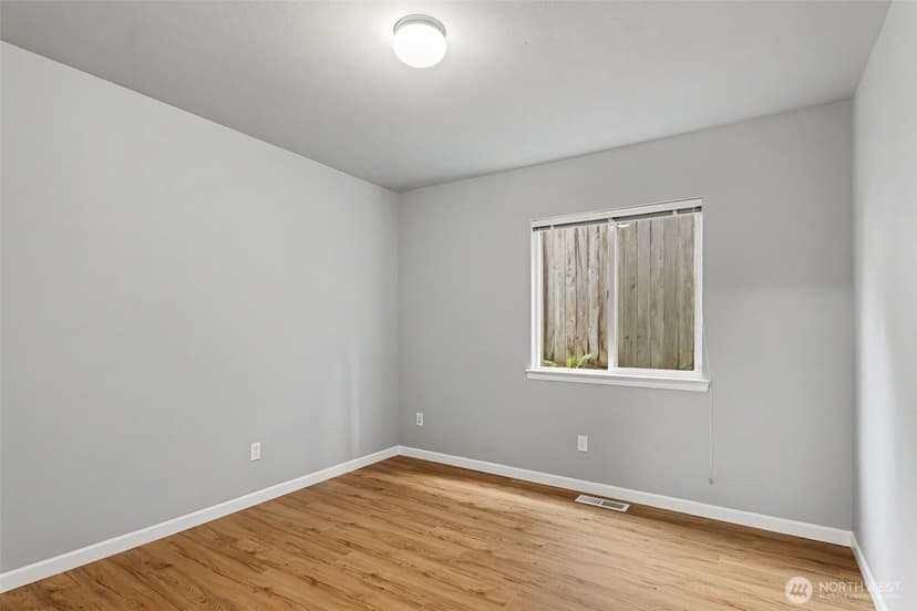 Property photo for 1332 196th Place SW, Lynnwood photo 27
