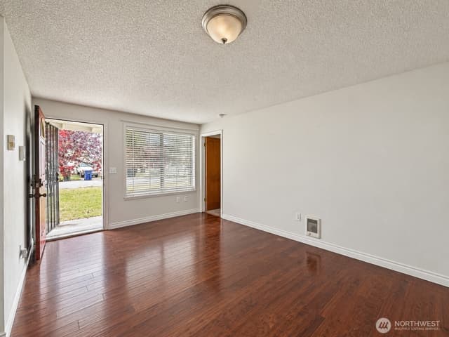 Property photo for 5813 E M Street, Tacoma photo 5