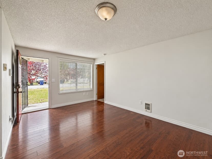 Property photo for 5813 E M Street, Tacoma photo 5
