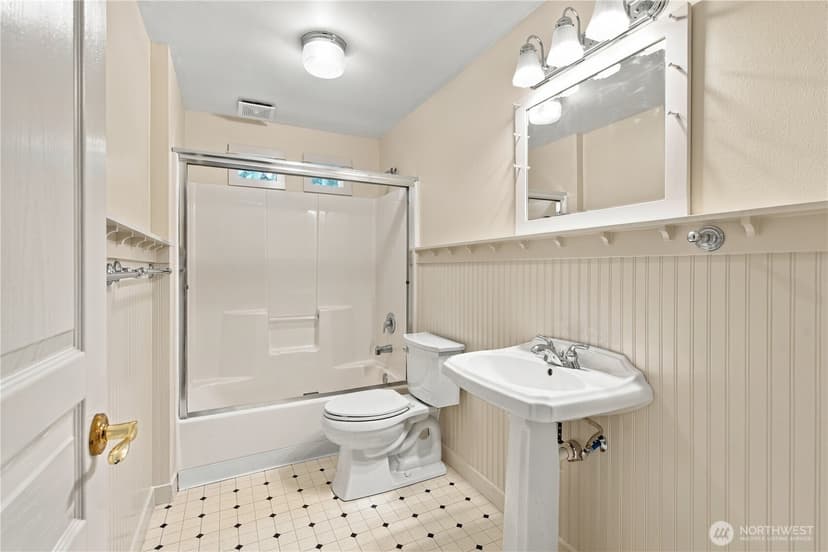 Property photo for 606 278th Avenue NE, Redmond photo 14