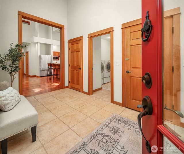 Property photo for 14744 Sivertson Road NE, Bainbridge Island photo 3