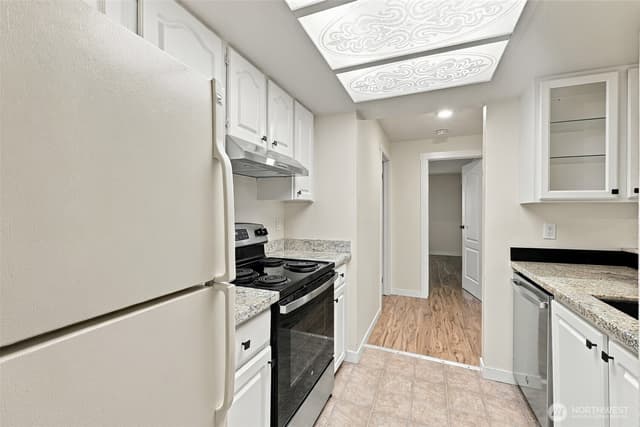 Property photo for 14405 NE 32nd Street #K-304, Bellevue photo 3