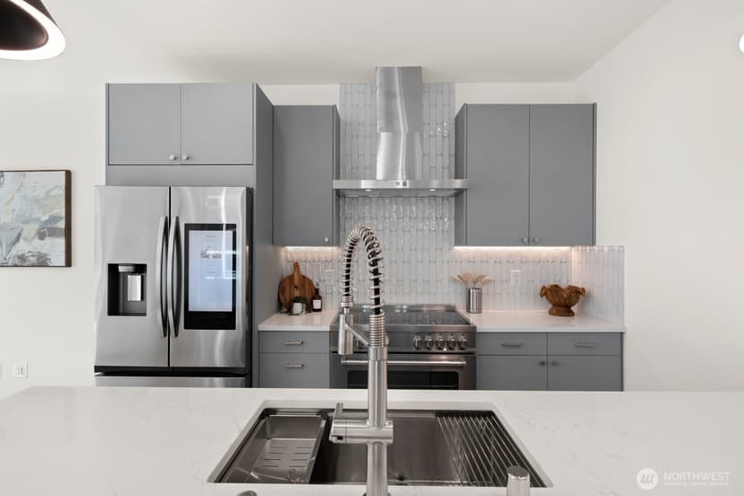 Property photo for 1820 14th Avenue #C, Seattle photo 10