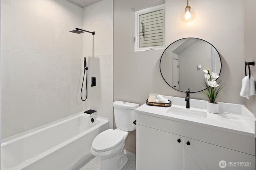 Property photo for 1820 14th Avenue #A, Seattle photo 18