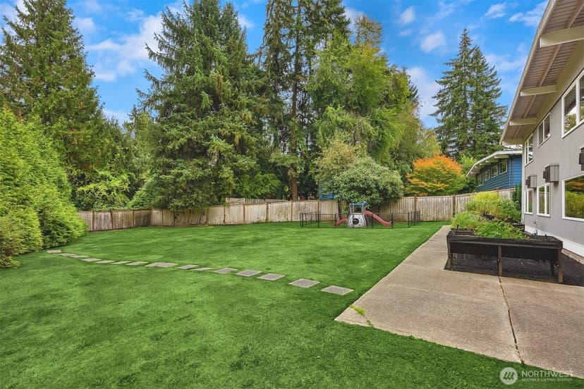 Property photo for 1106 167th Avenue SE, Bellevue photo 39