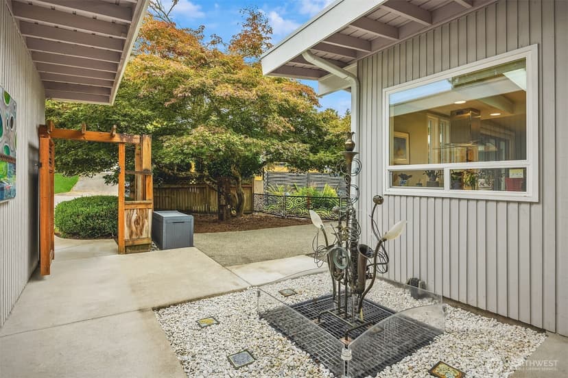Property photo for 1106 167th Avenue SE, Bellevue photo 5