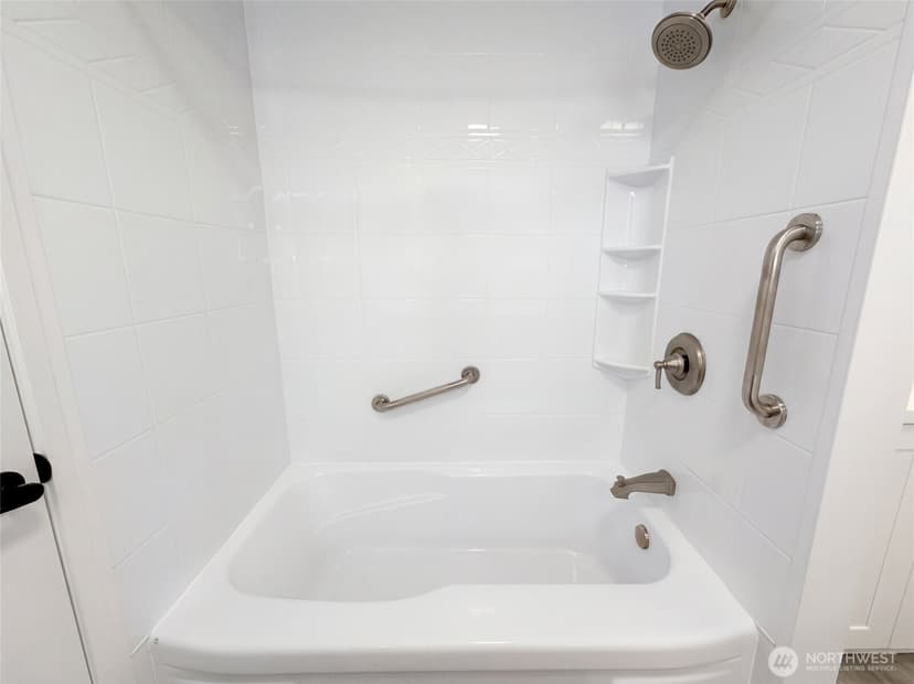 Property photo for 11245 12th Avenue S, Seattle photo 39