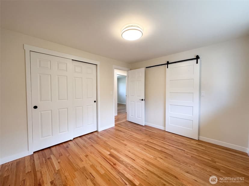 Property photo for 11245 12th Avenue S, Seattle photo 20