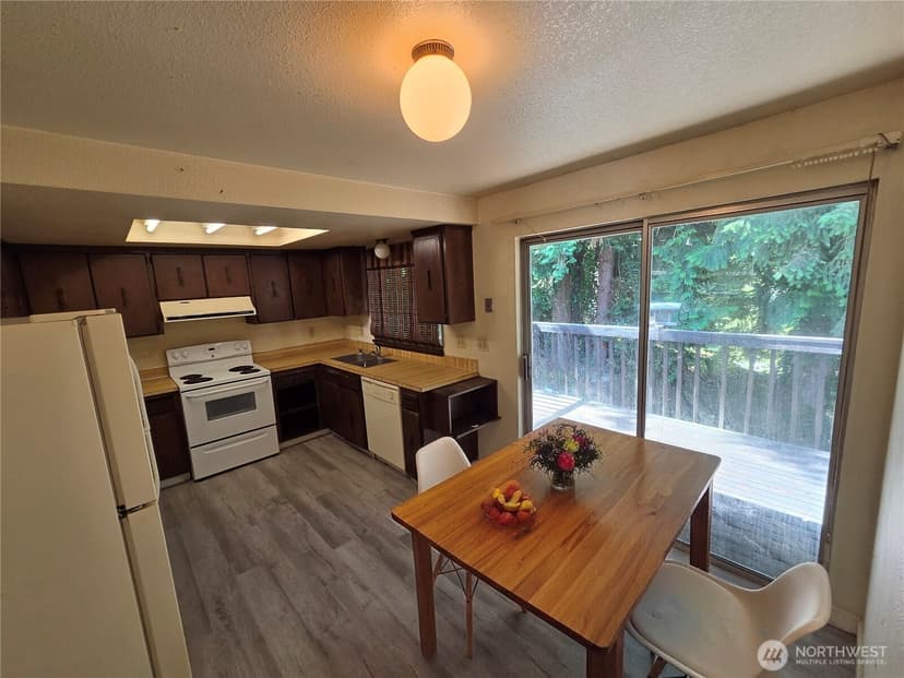 Property photo for 19119 130th Avenue SE, Renton photo 6