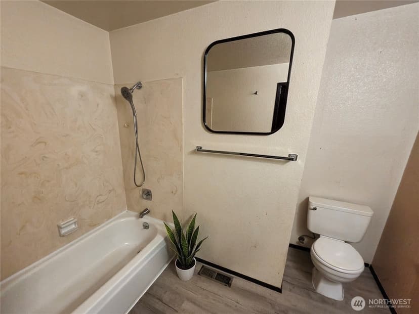 Property photo for 19119 130th Avenue SE, Renton photo 13
