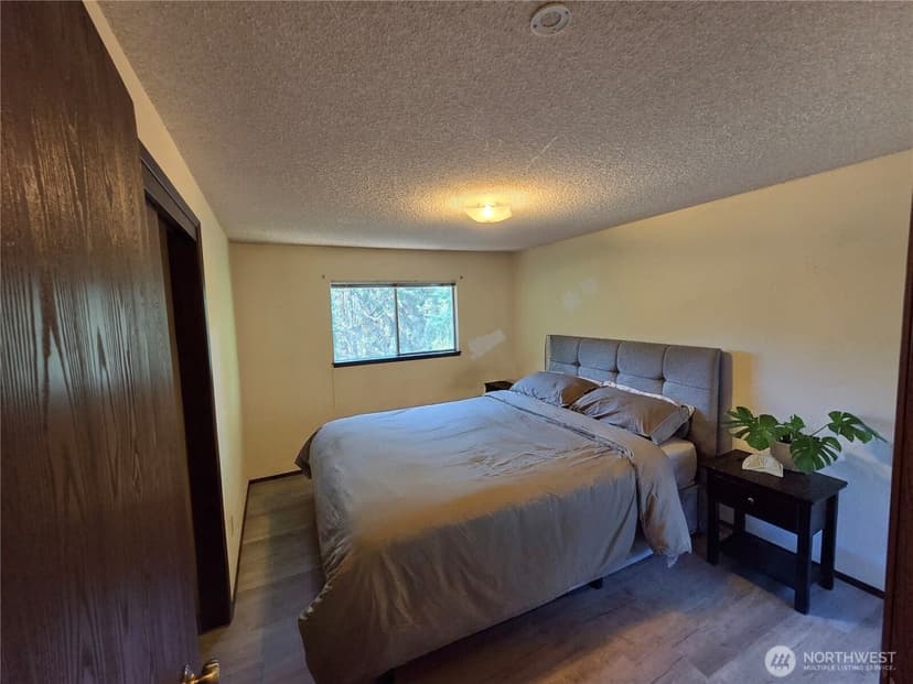 Property photo for 19119 130th Avenue SE, Renton photo 11