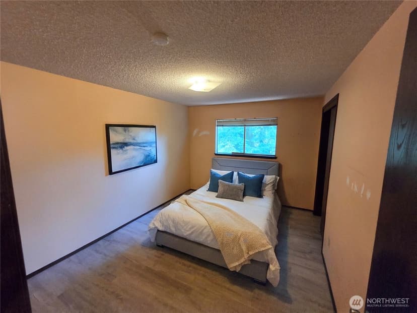 Property photo for 19119 130th Avenue SE, Renton photo 12