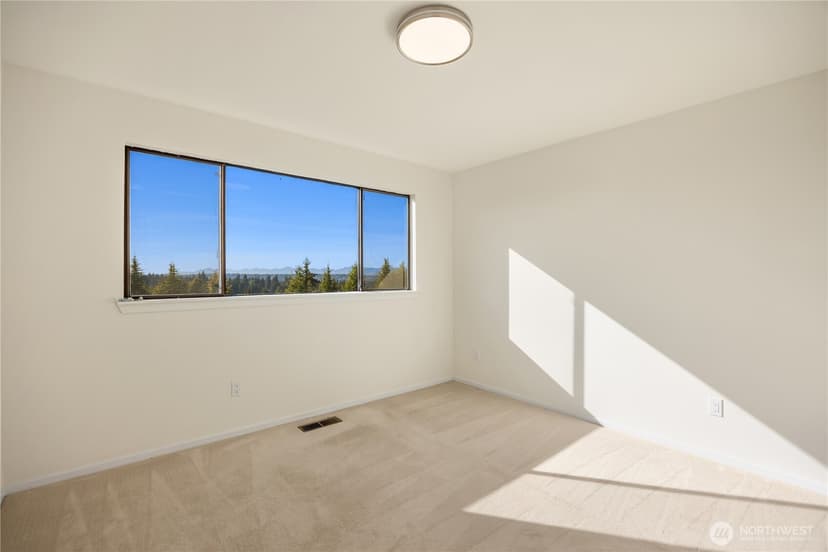 Property photo for 4825 134th Place SE, Bellevue photo 33