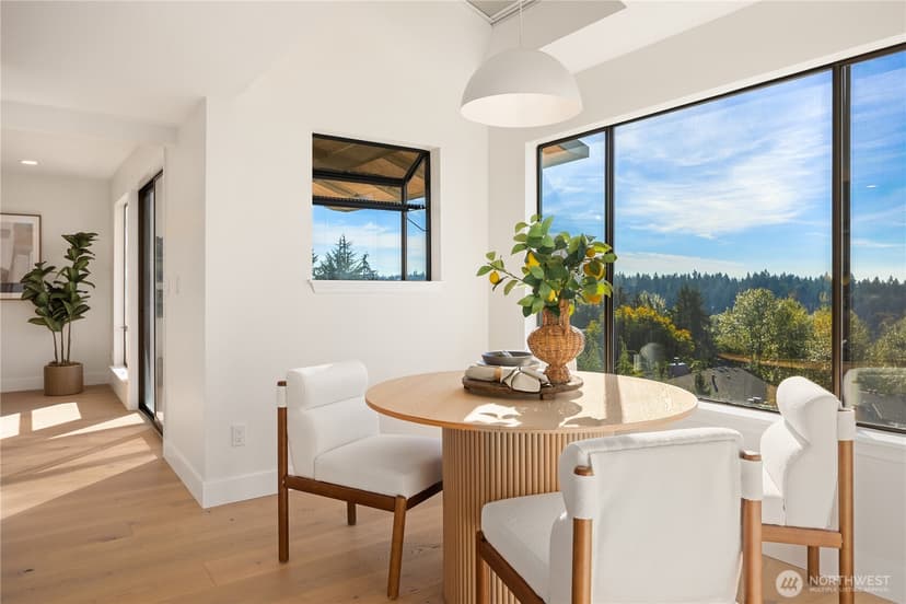 Property photo for 4825 134th Place SE, Bellevue photo 11