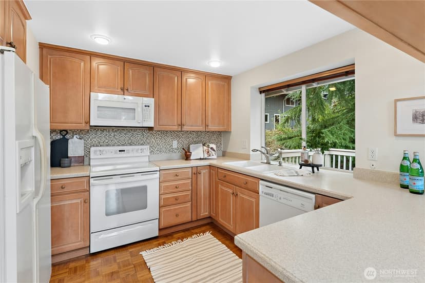 Property photo for 4679 144th Place SE, Bellevue photo 11
