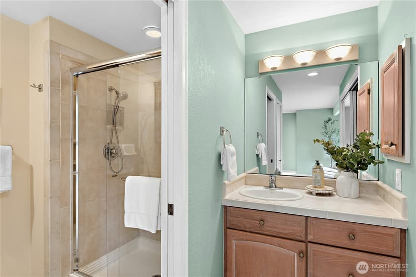 Property photo for 4679 144th Place SE, Bellevue photo 17