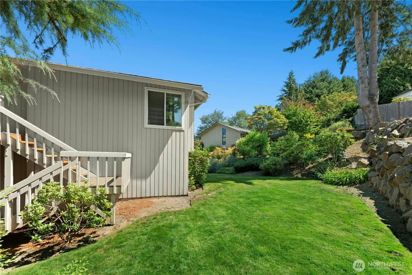 Property photo for 4679 144th Place SE, Bellevue photo 32