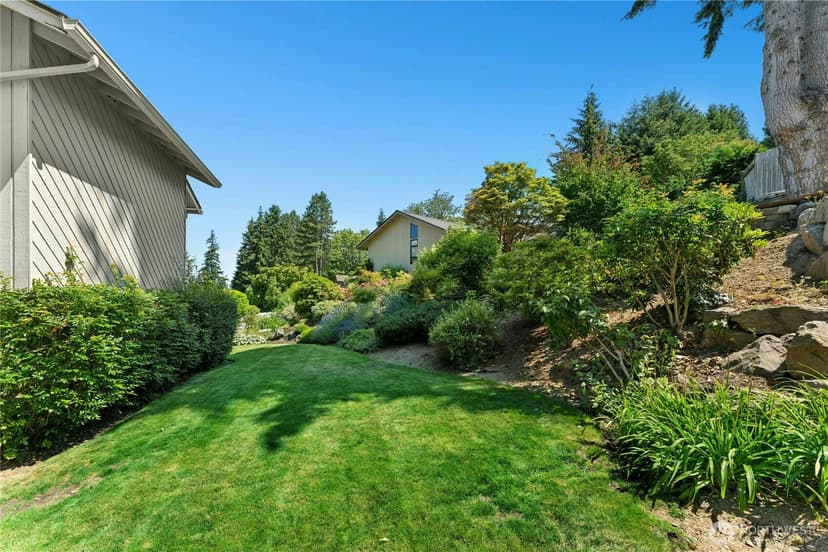 Property photo for 4679 144th Place SE, Bellevue photo 30