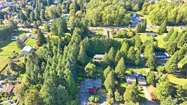 Property photo for 13025 158th Avenue SE, Renton photo 5