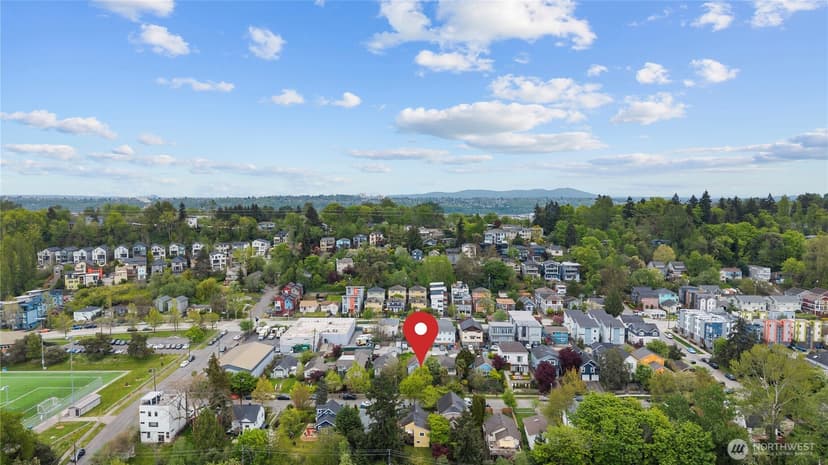 Property photo for 4724 25th Ave SW, Seattle photo 11