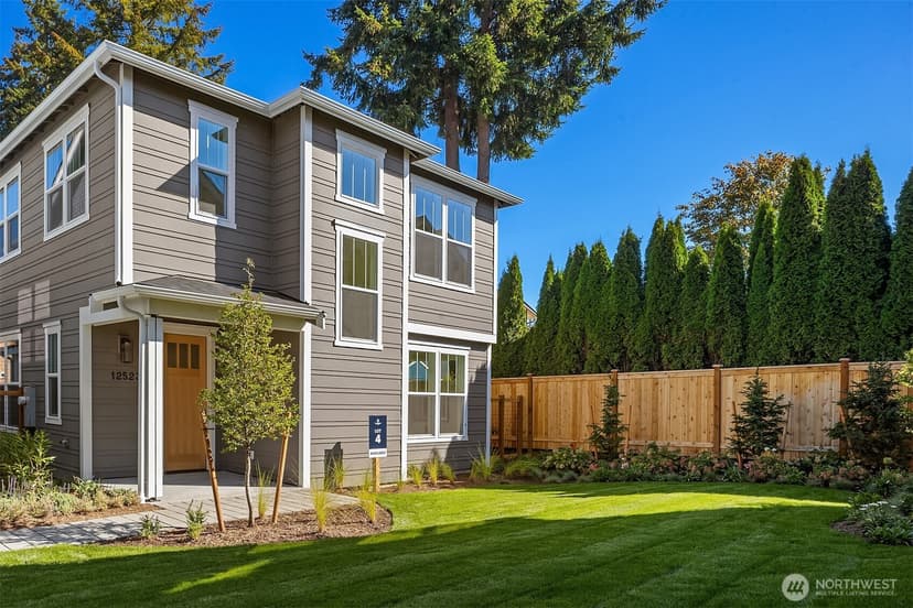 Property photo for 12523 NE 94th Street, Kirkland photo 30