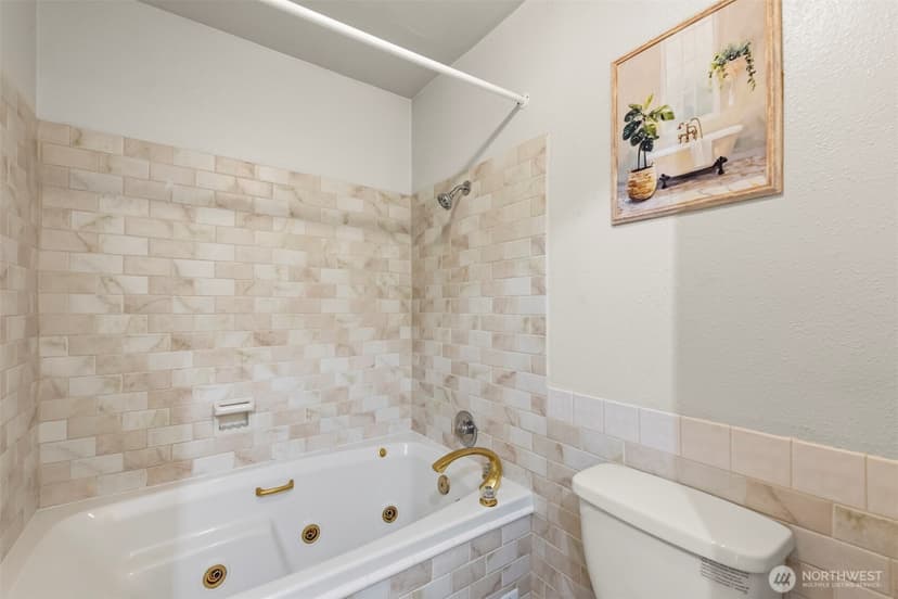 Property photo for 1622 103rd Place NE #L2, Bellevue photo 14